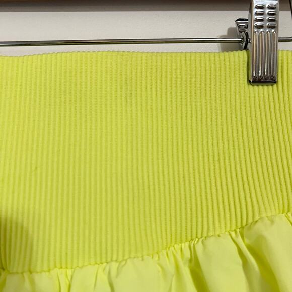 NWT Free People Movement Carpe Diem Shorts in Sour Citrus - Picture 6 of 8